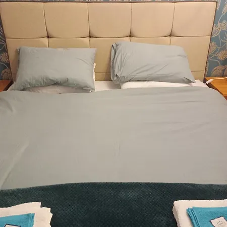 The White Swan Deighton Zajazd